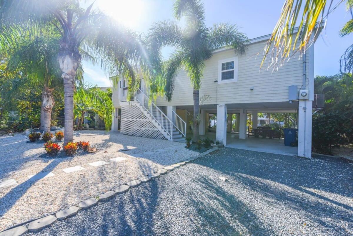 Loggerhead Lagoon - Modern Waterfront Home Pirates Cove Экстерьер фото