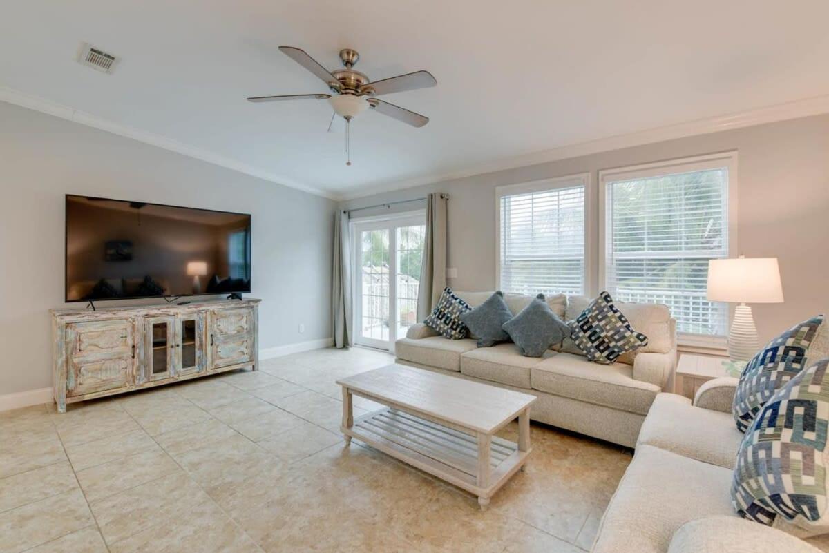 Loggerhead Lagoon - Modern Waterfront Home Pirates Cove Экстерьер фото